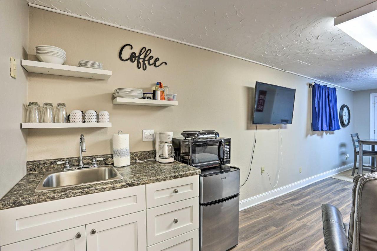 Centrally Located Sturgis Apt On Main St With Garage Exterior photo